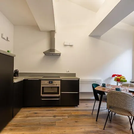 Zambo Chic Apartament *